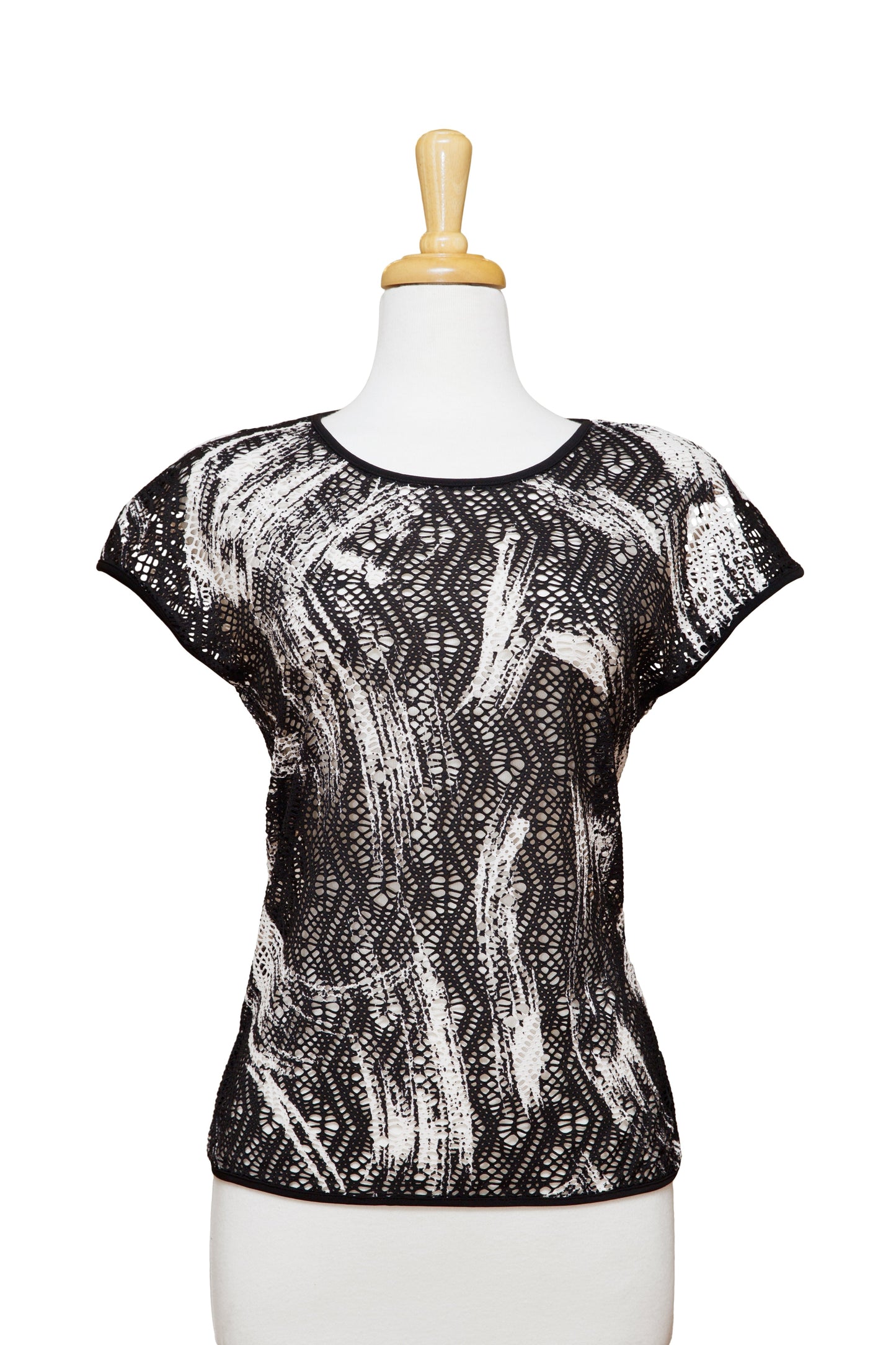 Plus Size Black and White Paintbrush Crochet Short Sleeve Top